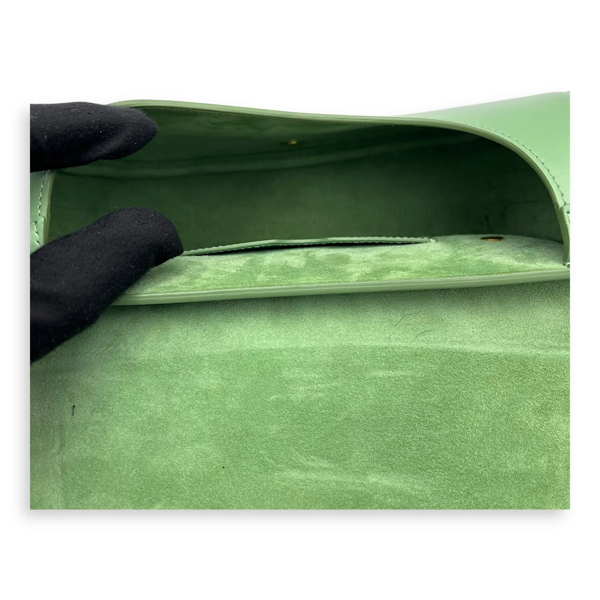 Bobby Crossbody Bag Green in Calfskin, Gold hardware