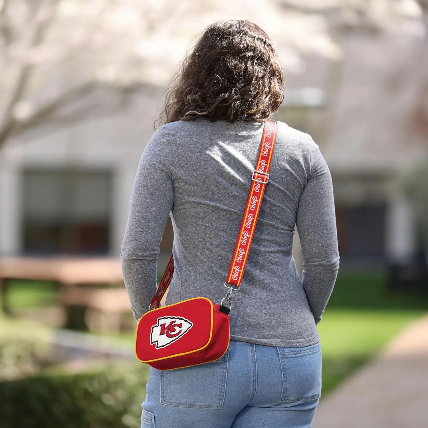 FOCO NFL Team Logo Solid Crossbody Bag