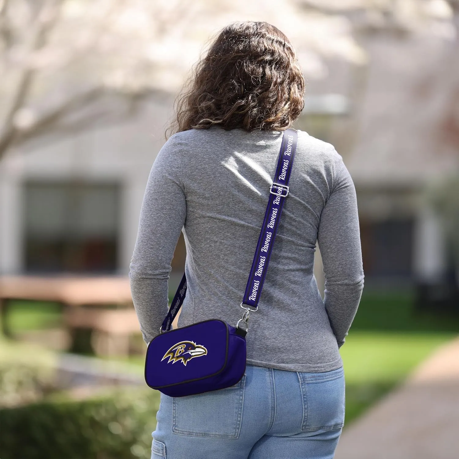 FOCO NFL Team Logo Solid Crossbody Bag