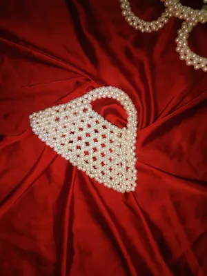 Handcrafted Triangle Off-White Mini Beaded Bag