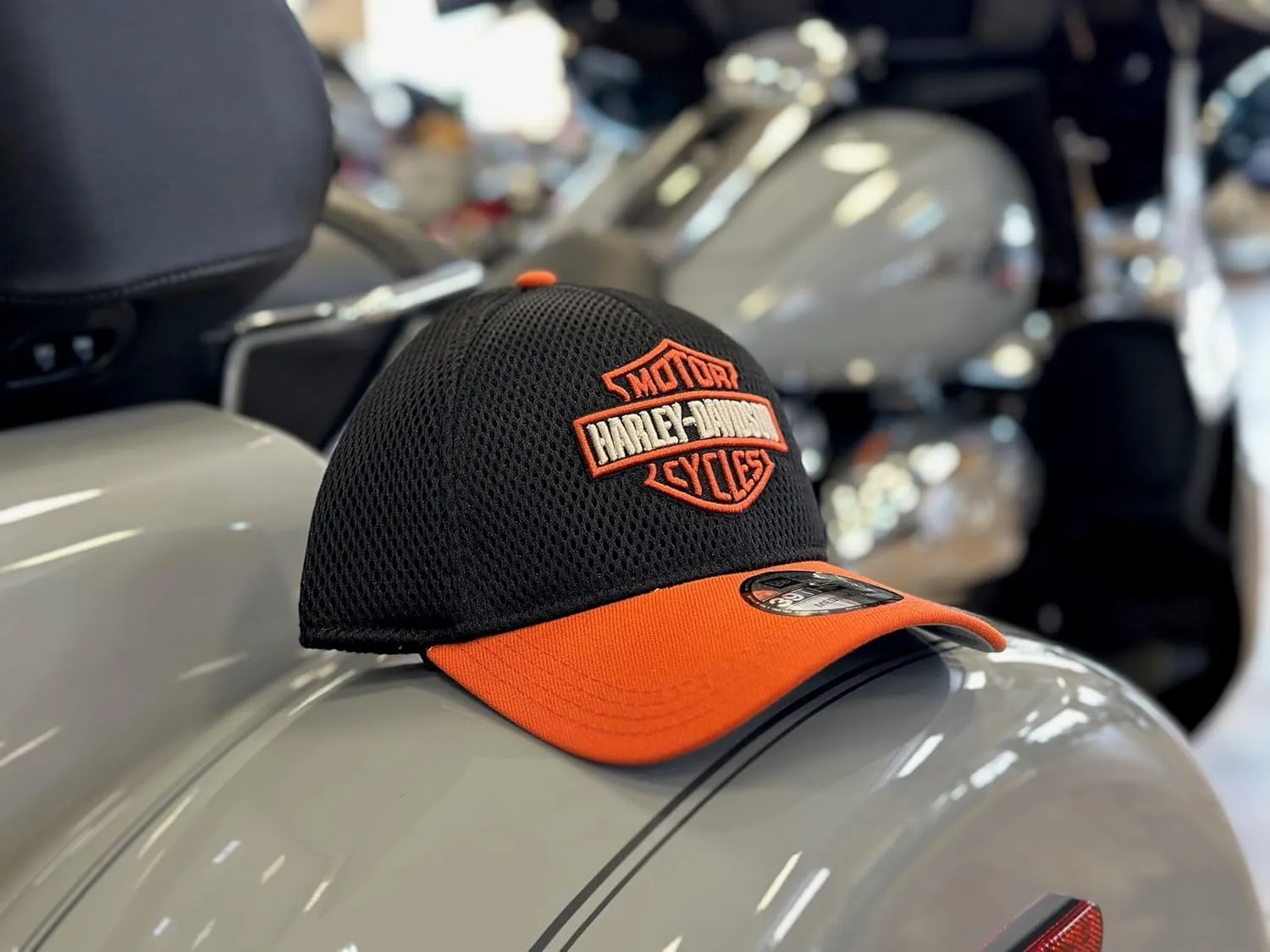 Harley-Davidson Colorblocked Logo Mesh Fitted Cap - 99447-16VM