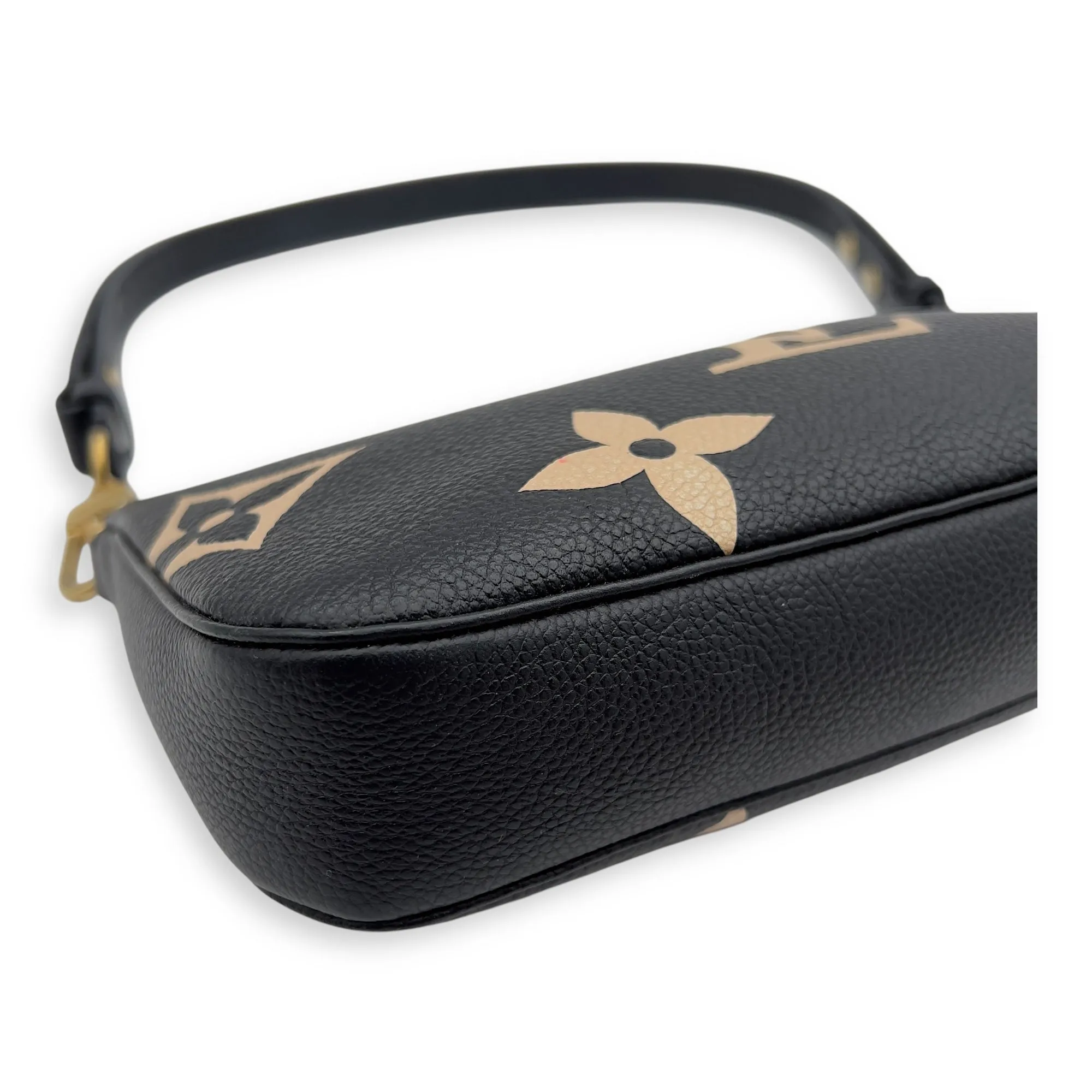 Multi-Pochette Accessoires Crossbody Bag Blue in Empreinte Leather, Gold hardware