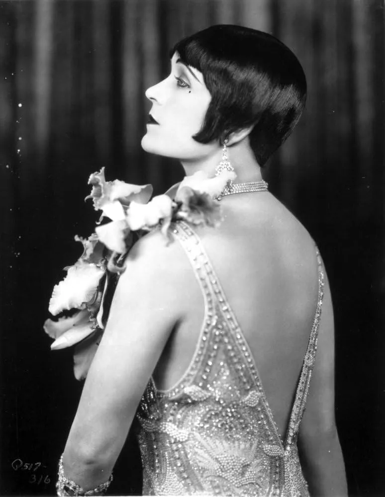 Pola Negri on a Beaded Dress Portrait Photo Print (8 x 10)