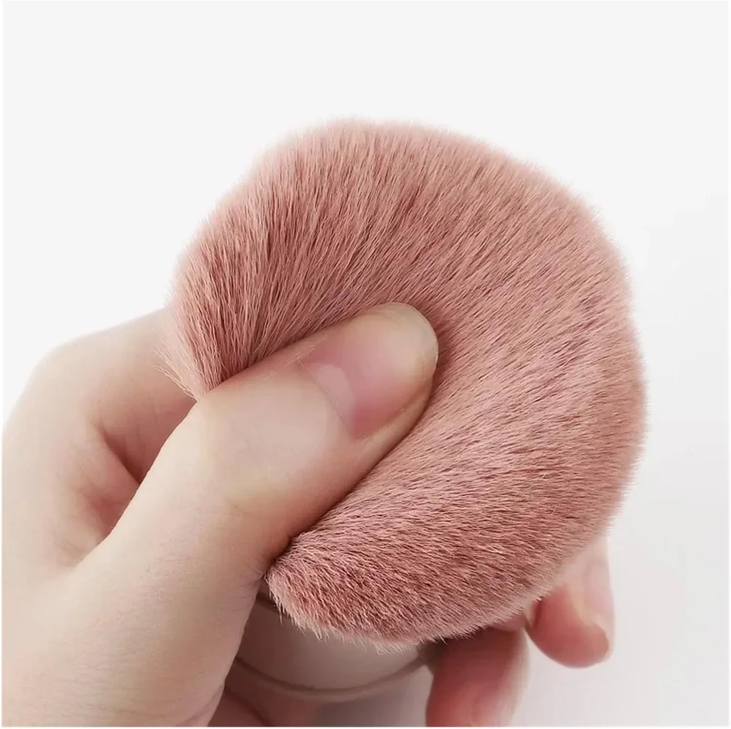 Portable Mini Retractable Blush Brush Soft Loose Powder Foundation Makeup Brush Multi Functional Nail Beauty Makeup Tool(Metallic White)
