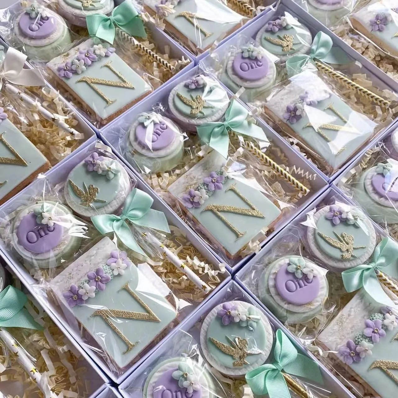 RomanticBaking 24 Pack 9 1/2" x 6" x 1 1/4" Clear White Cookie Boxes with Full Window,Bakery Cakesicle Boxes Macaron Boxes for Christmas Valentine's Halloween Easter Father's Mother's Day Wedding