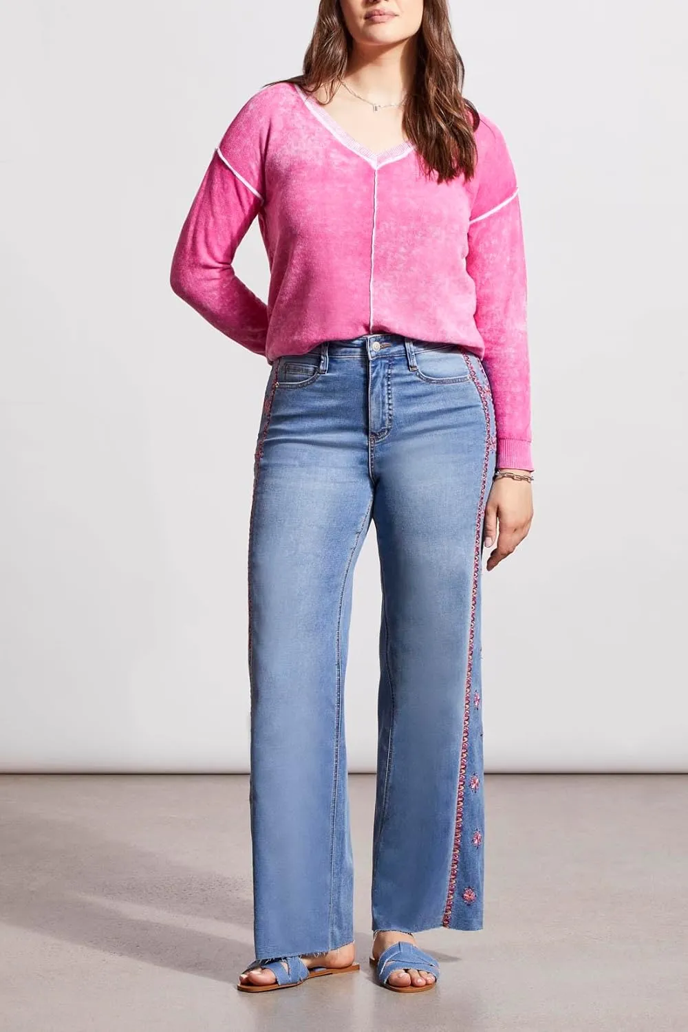 Tribal Women's Brooke Hugging Jeans W/Side Emb