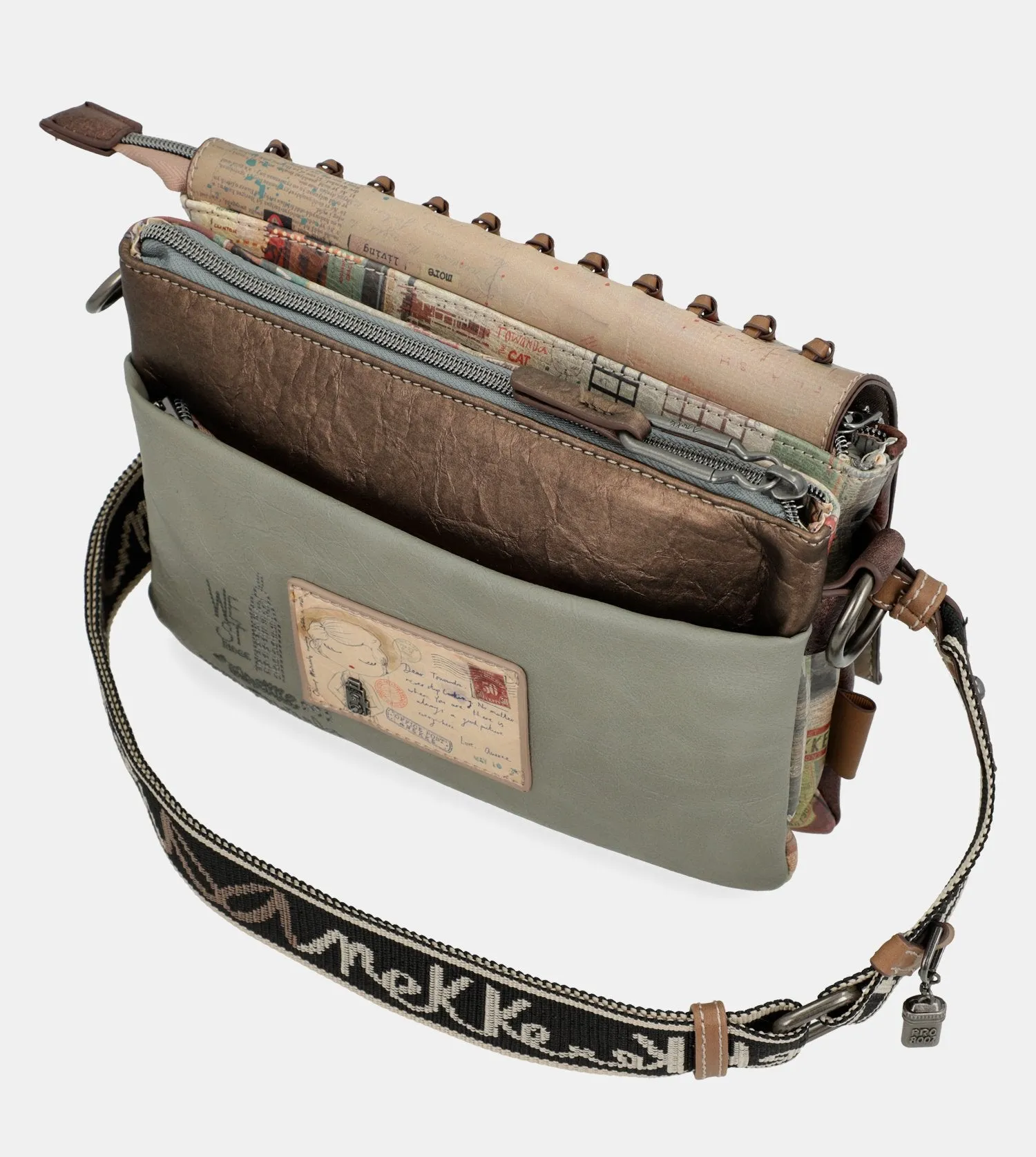 Voice-controlled crossbody bag with a Authenticity International delivery flap